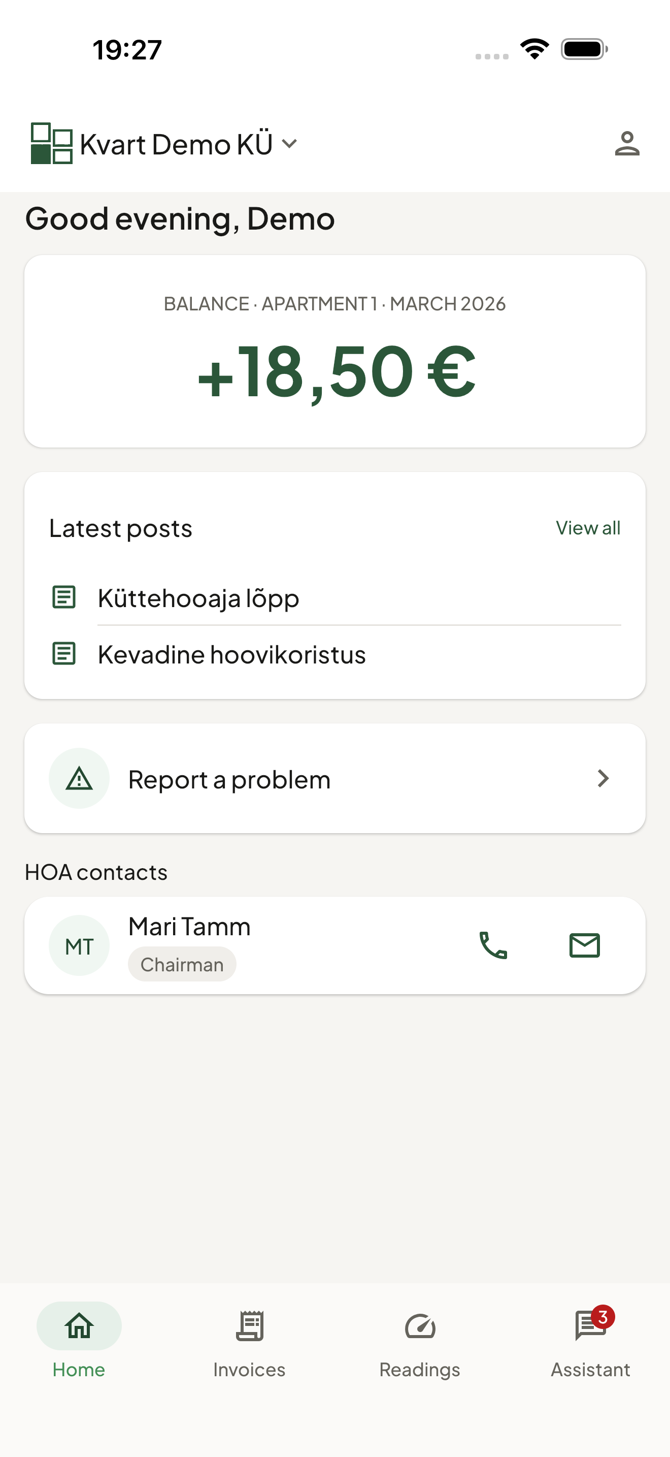 Kvart mobile app home screen showing the association balance, notices and everyday actions.
